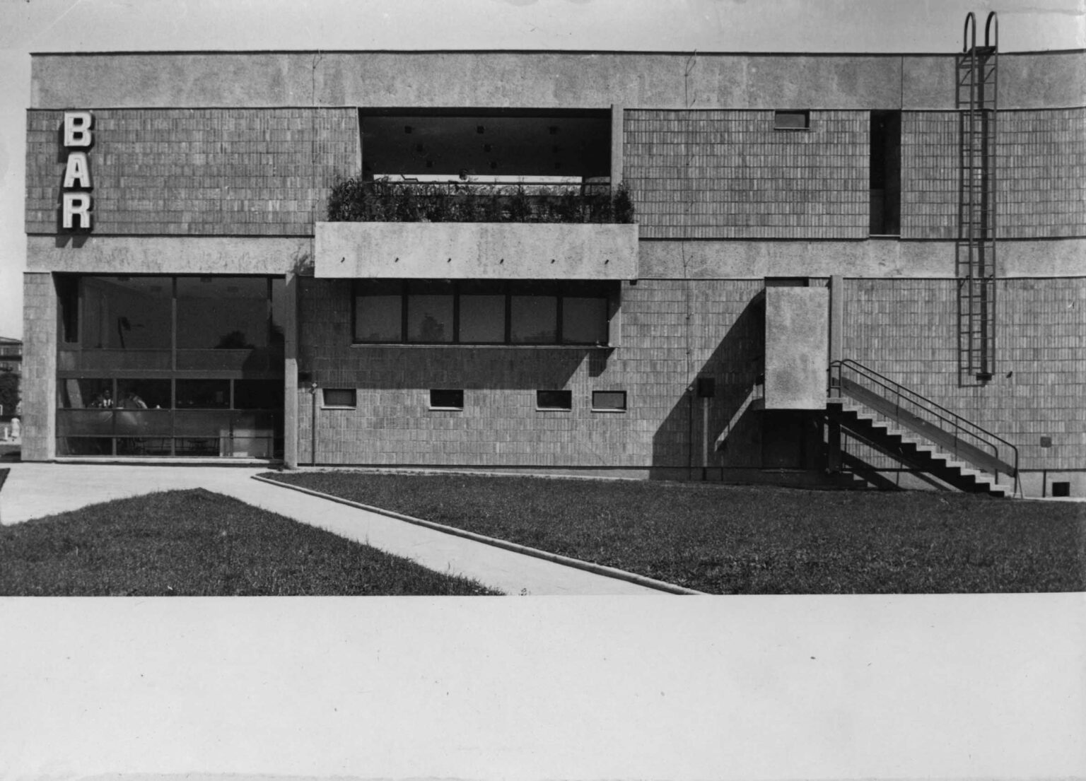 black and white architectural photo